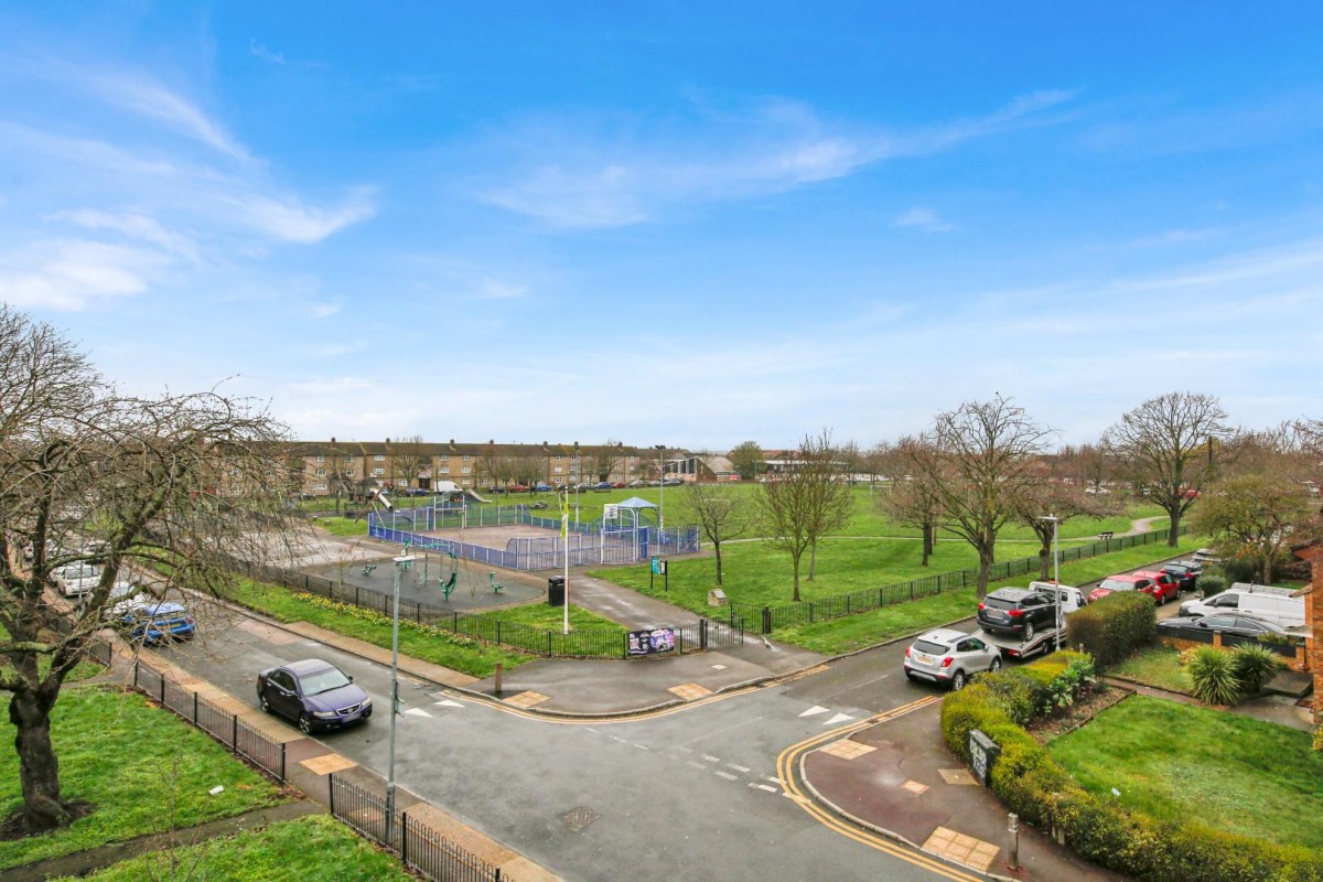 Arneways Avenue, Chadwell Heath, RM6