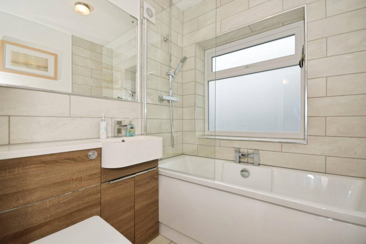 Watersmeet Road, Malin Bridge S6