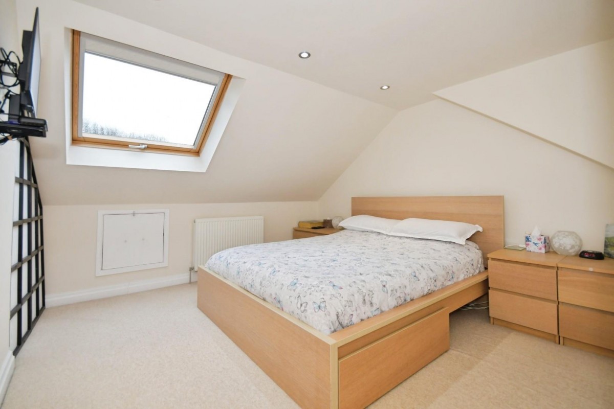 Watersmeet Road, Malin Bridge S6