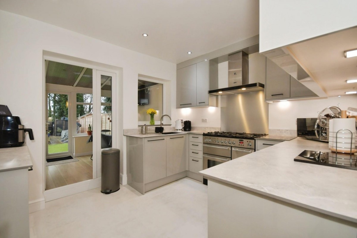 Watersmeet Road, Malin Bridge S6