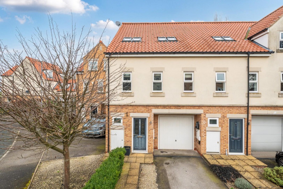 Woodland Drive, Thorp Arch, Wetherby