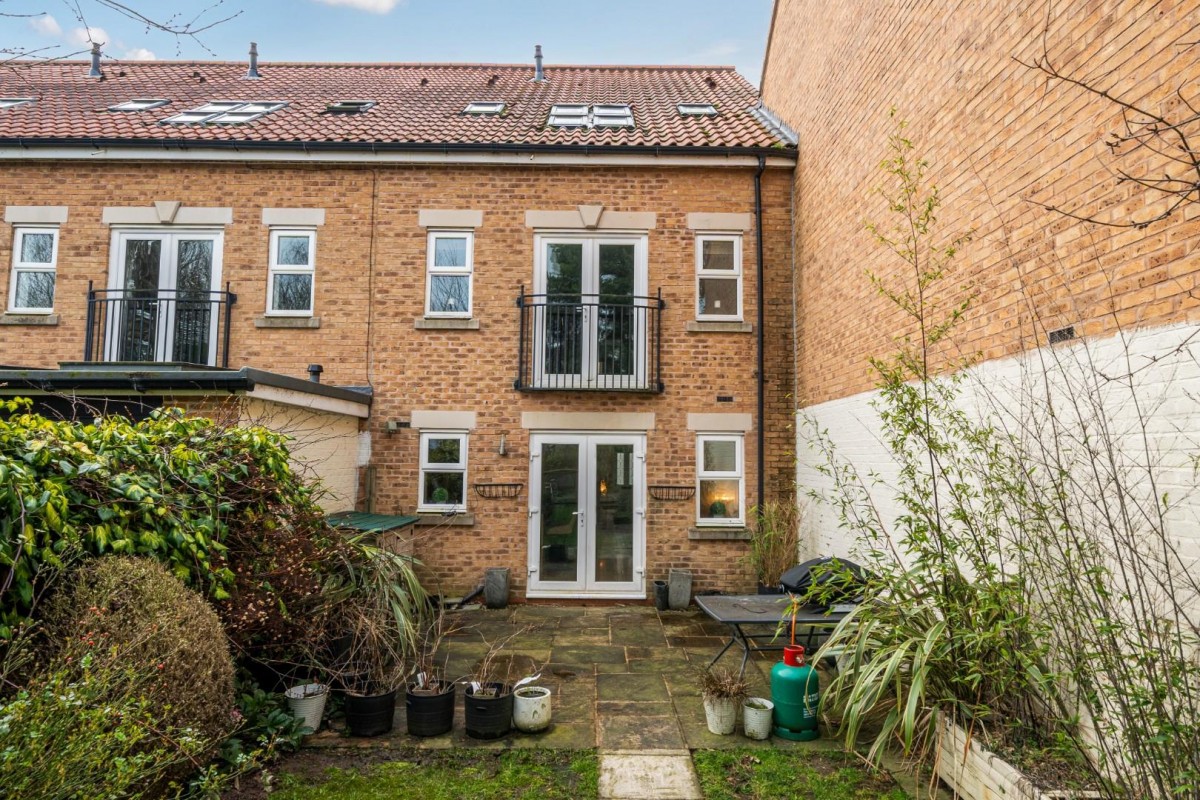 Woodland Drive, Thorp Arch, Wetherby