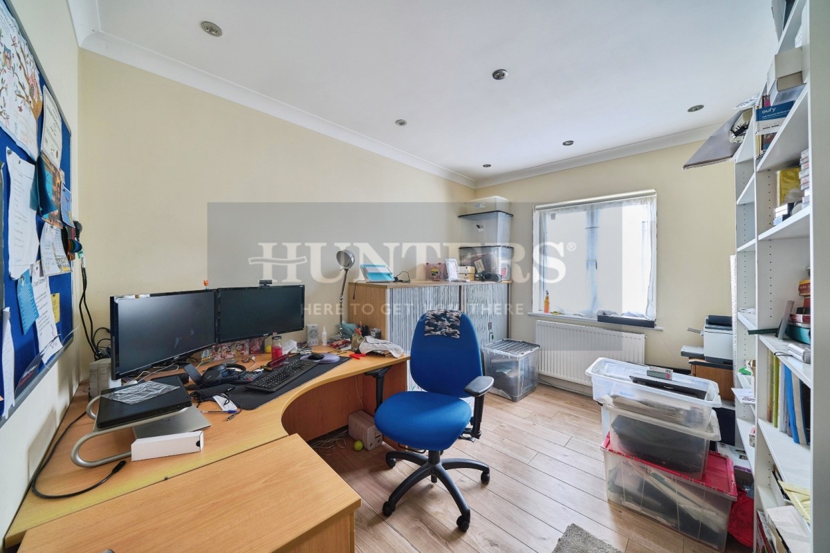 Pinner Park Avenue, Harrow