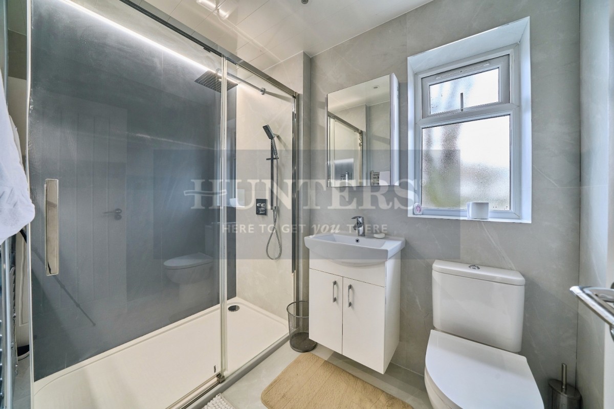 Pinner Park Avenue, Harrow