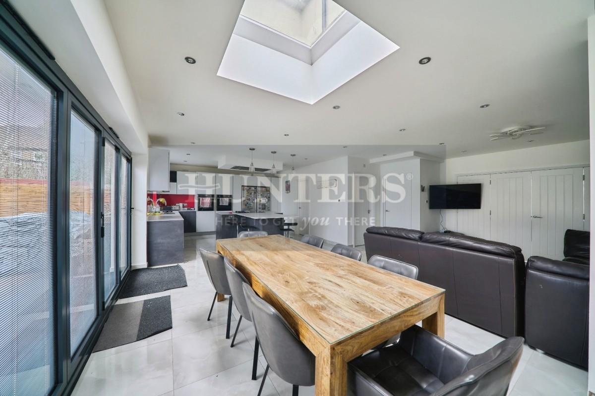 Pinner Park Avenue, Harrow