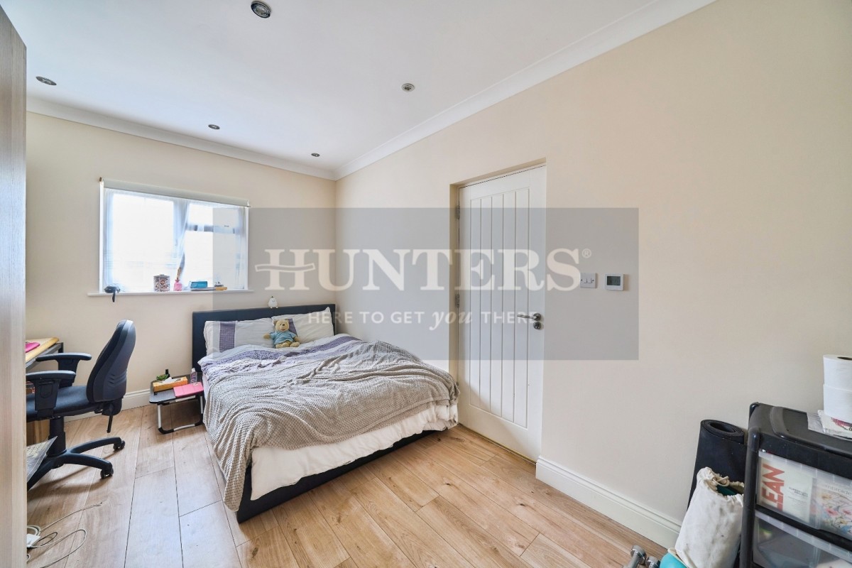 Pinner Park Avenue, Harrow