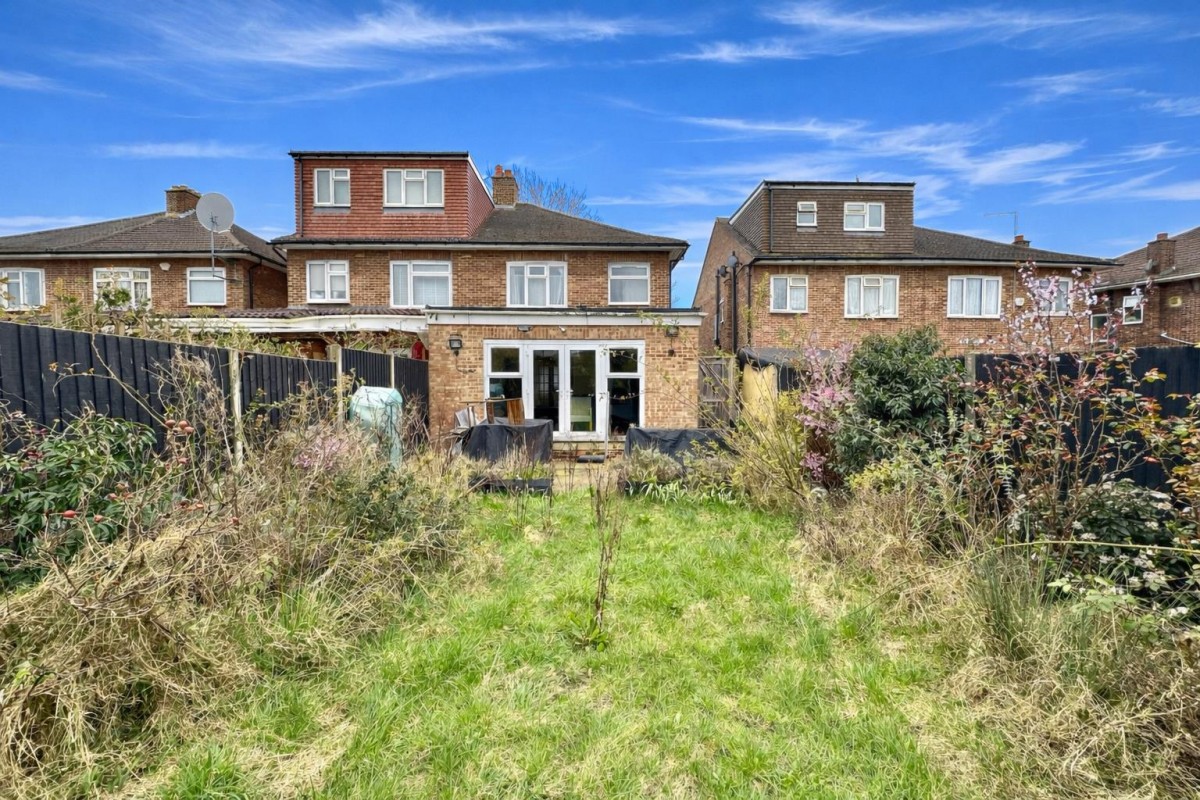 Kingshill Avenue, Northolt