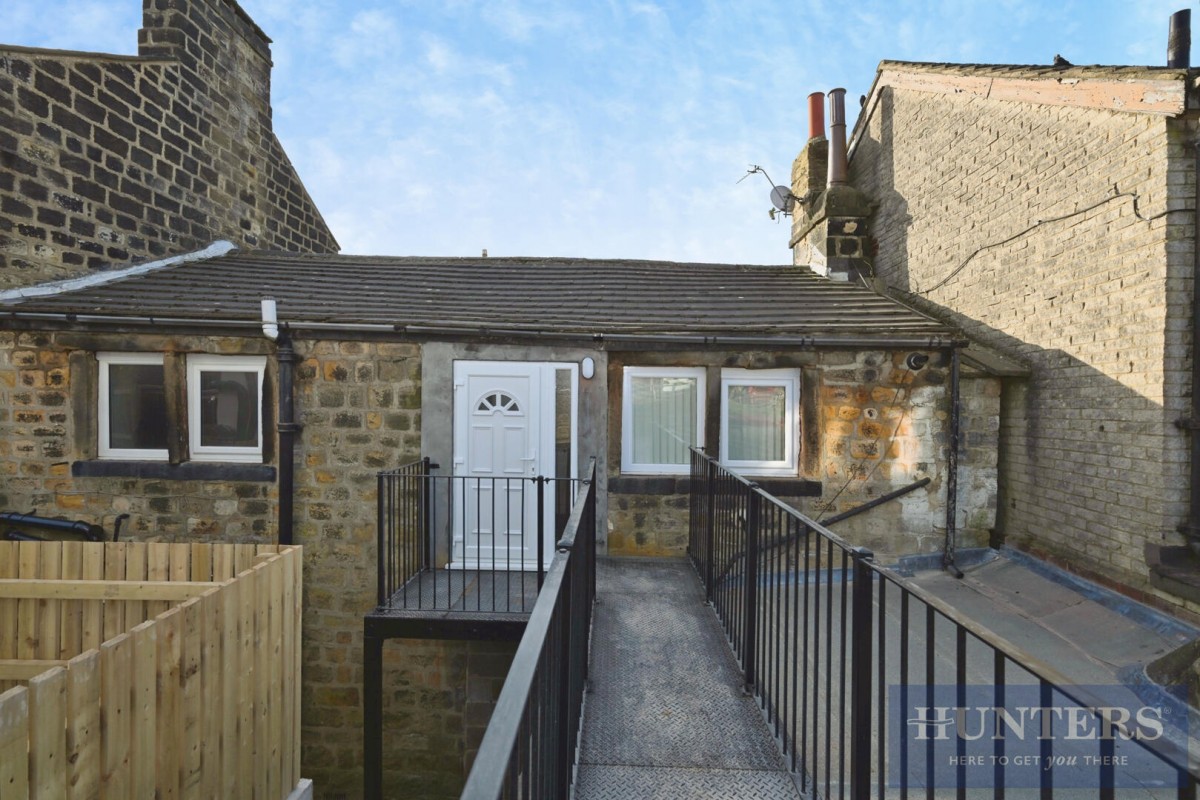 High Street, Yeadon, Leeds