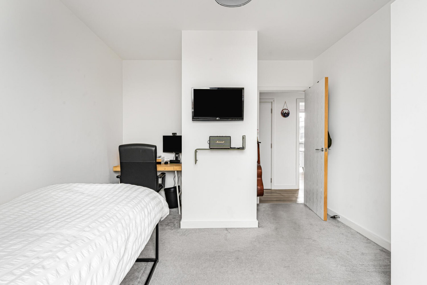 St Thunderer Street, London