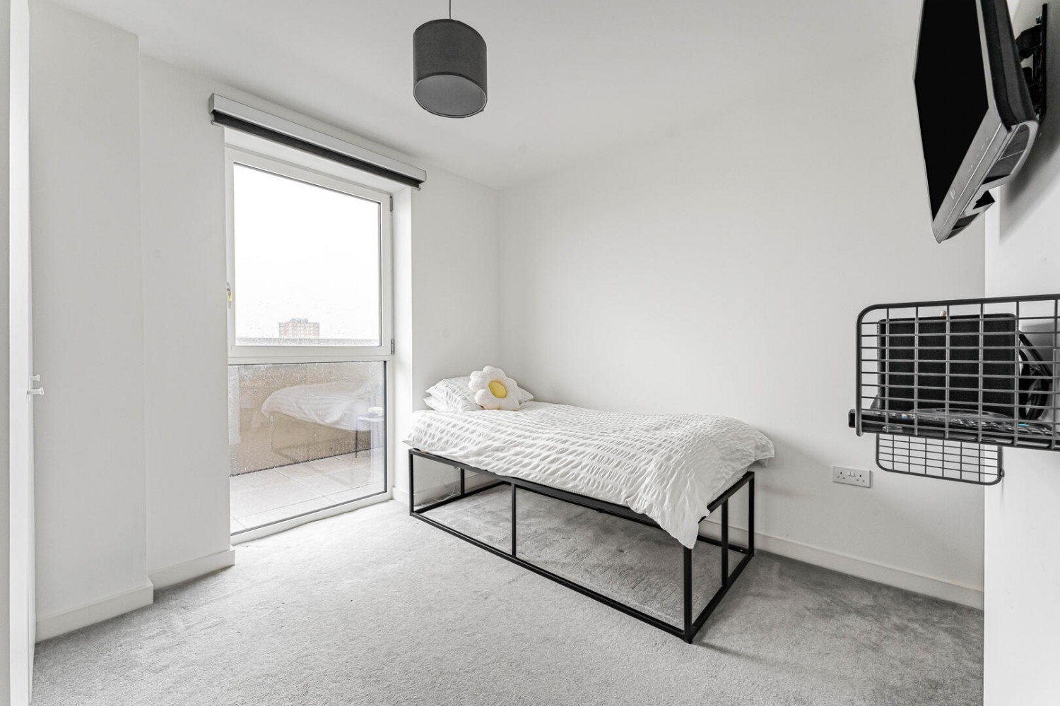 St Thunderer Street, London