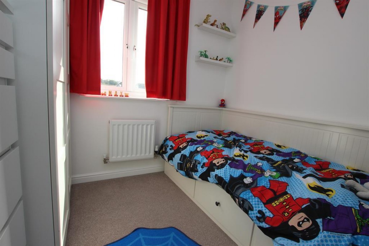 Westall Gardens, Darwen, BB3 3FN