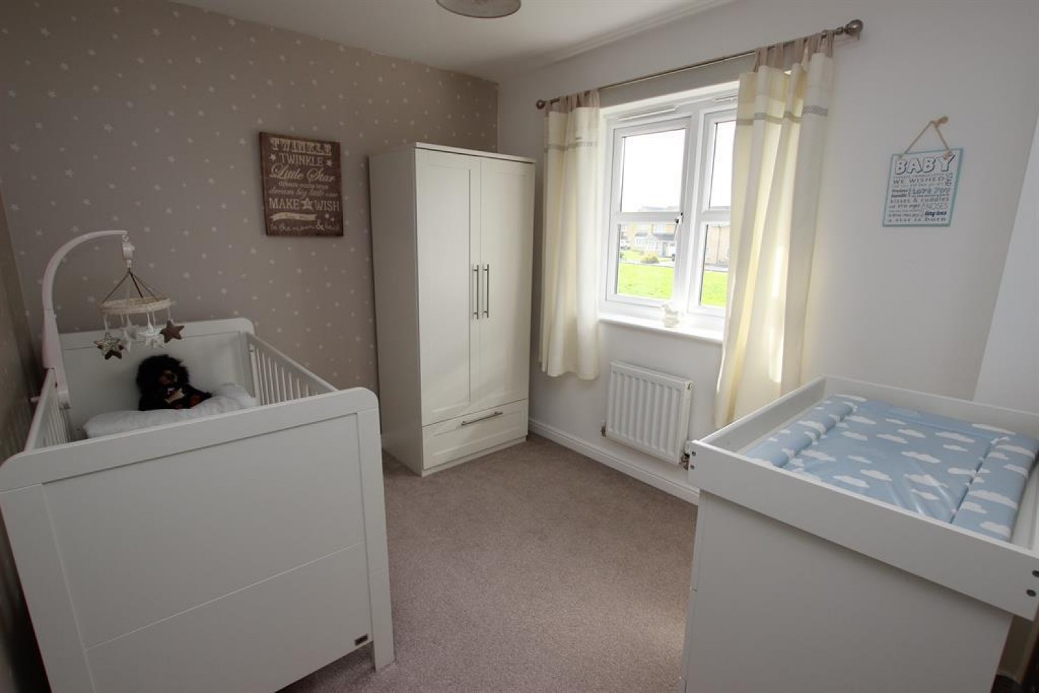 Westall Gardens, Darwen, BB3 3FN