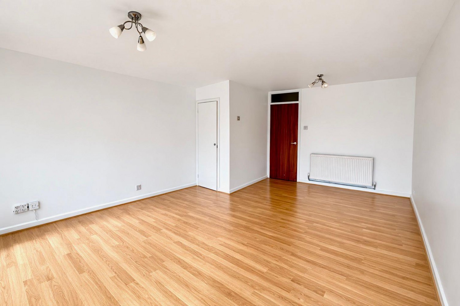 Handside Close, Worcester Park, Surrey, KT4