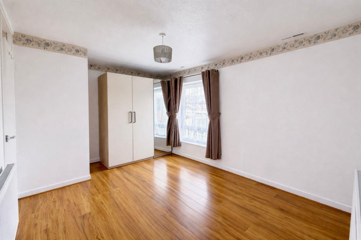 Handside Close, Worcester Park, Surrey, KT4