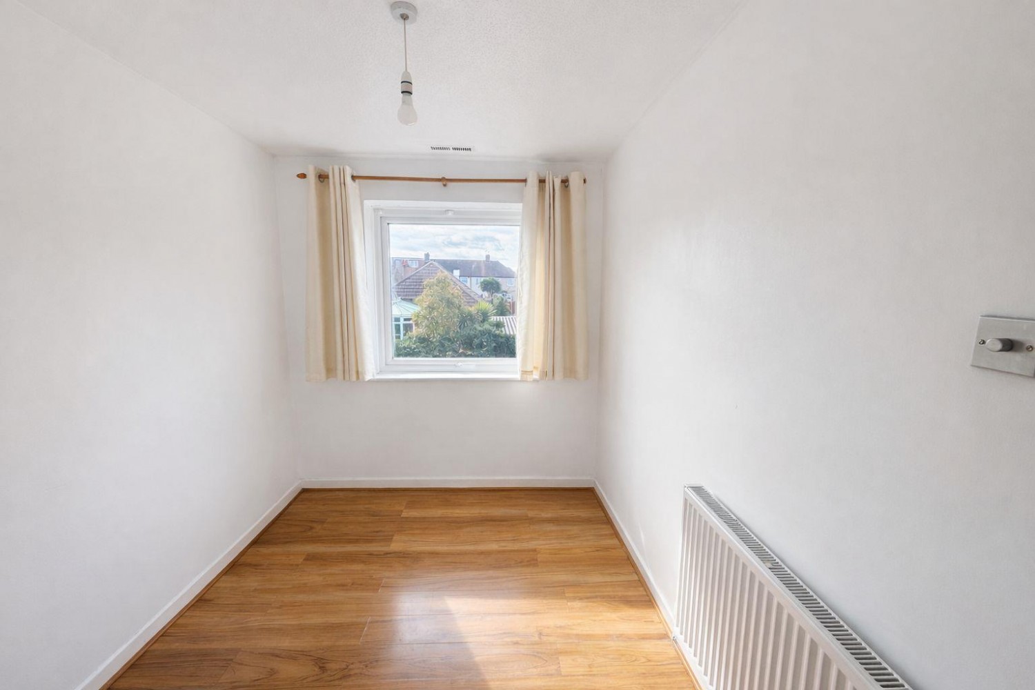 Handside Close, Worcester Park, Surrey, KT4