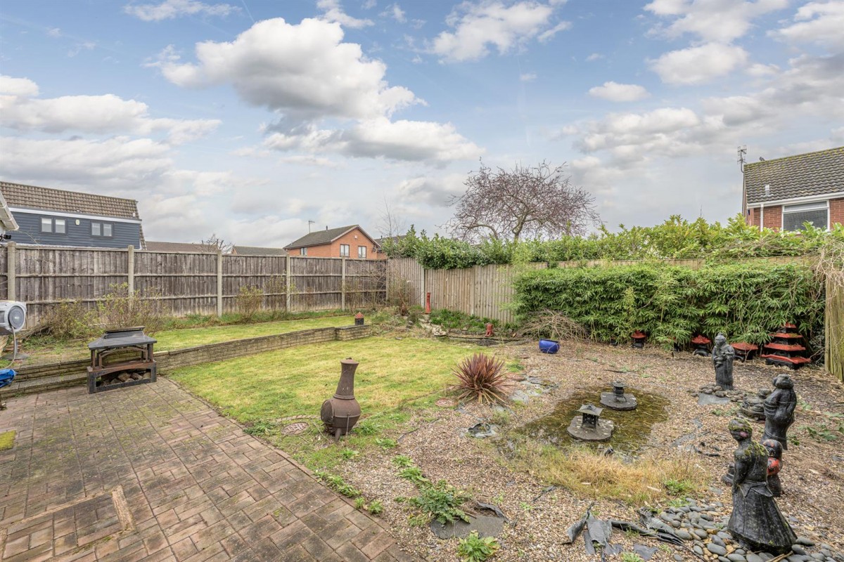 Francis Close, Kingswinford, DY6 7RW