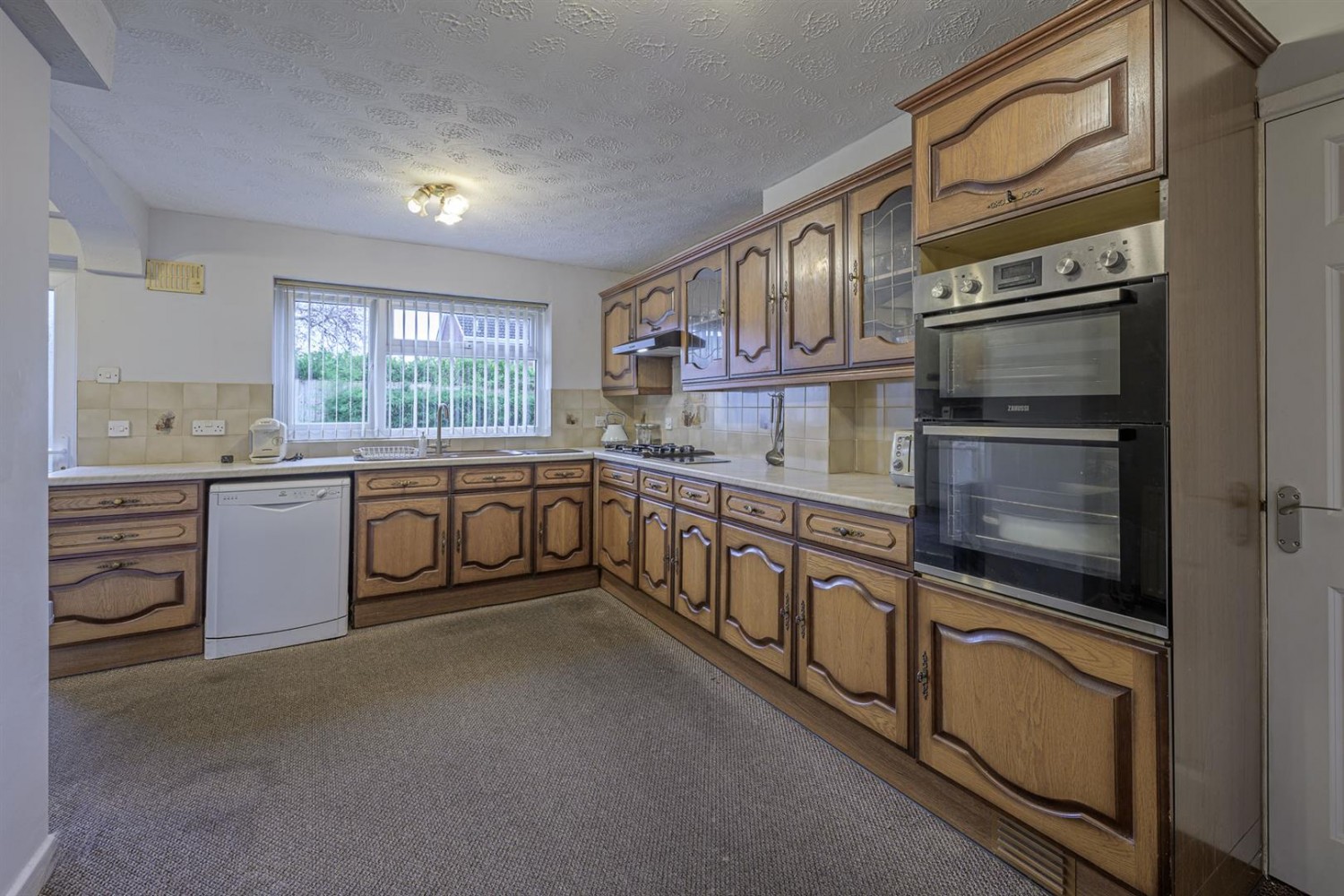 Francis Close, Kingswinford, DY6 7RW