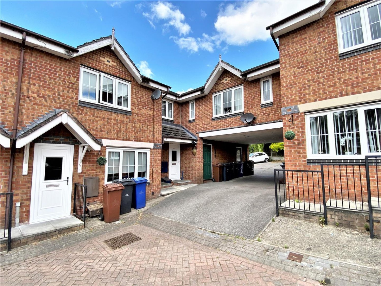 Lawnwood Drive, Goldthorpe, Rotherham, S63 9GD