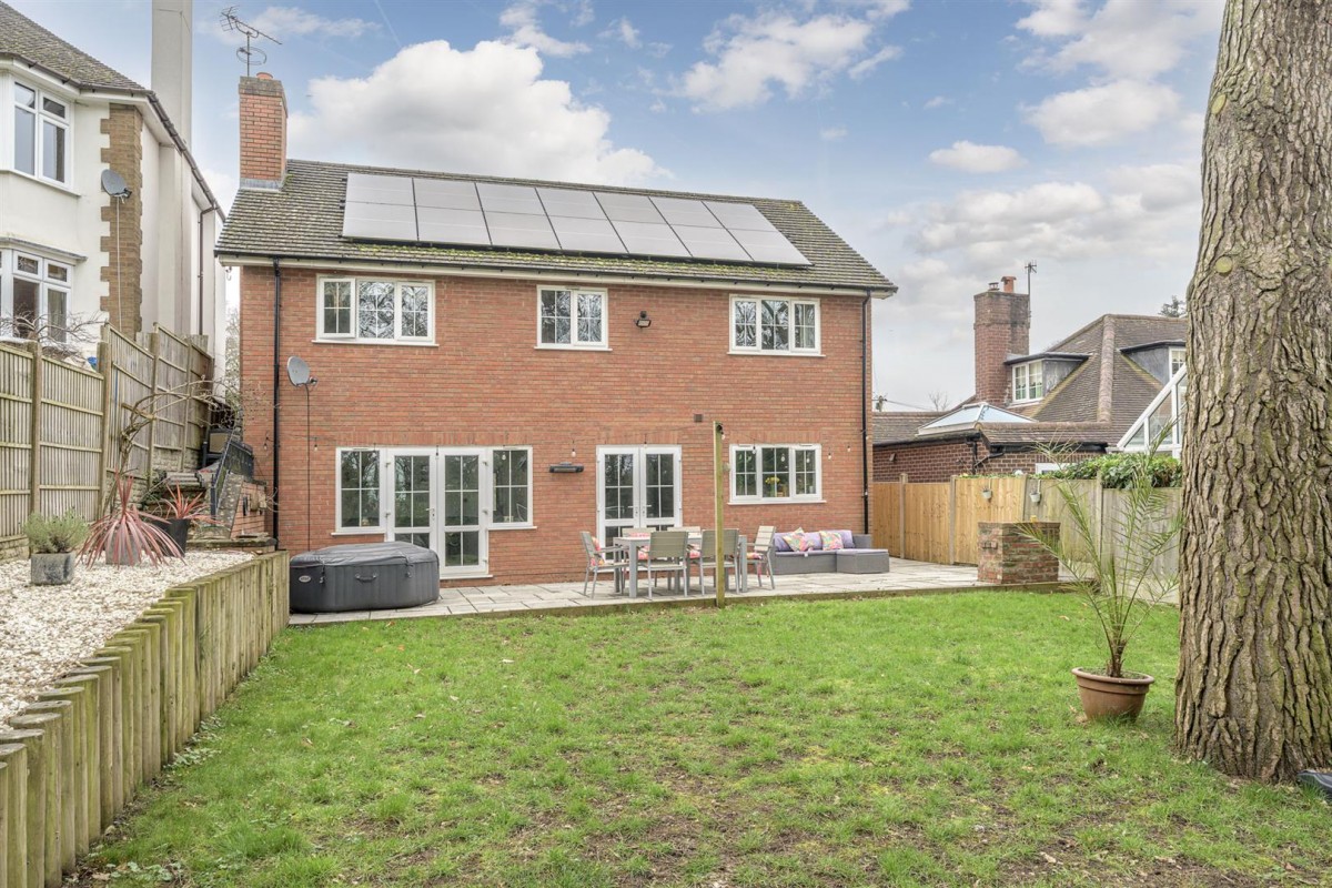 Chantry Road, Stourton, Stourbridge, DY7 6SA