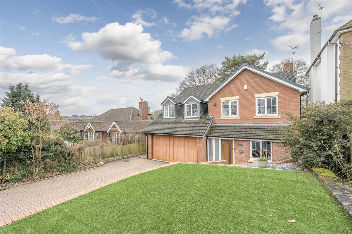 Chantry Road, Stourton, Stourbridge, DY7 6SA