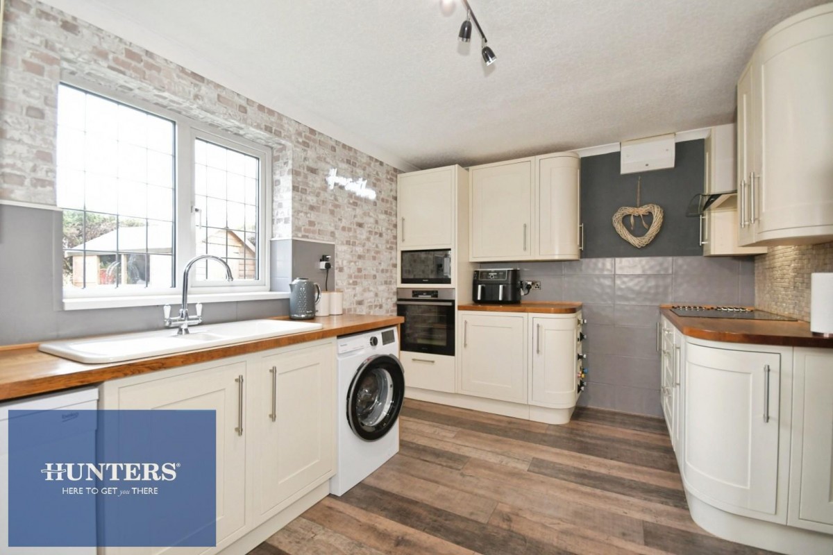 Limecroft View, Wingerworth, Chesterfield, S42 6NR