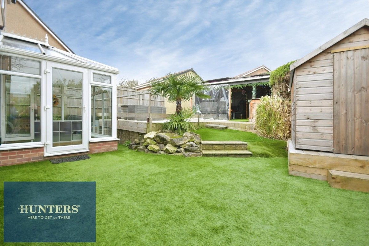 Limecroft View, Wingerworth, Chesterfield, S42 6NR