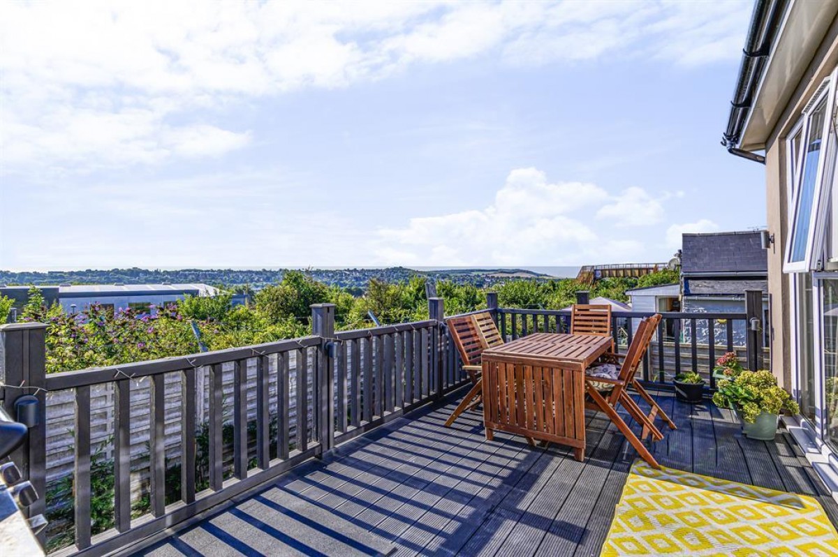 Cuxton Road, Rochester, ME2 2NJ