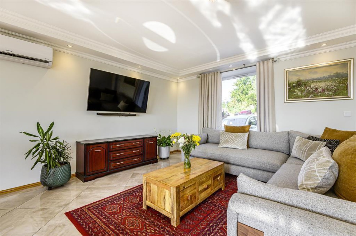 Cuxton Road, Rochester, ME2 2NJ