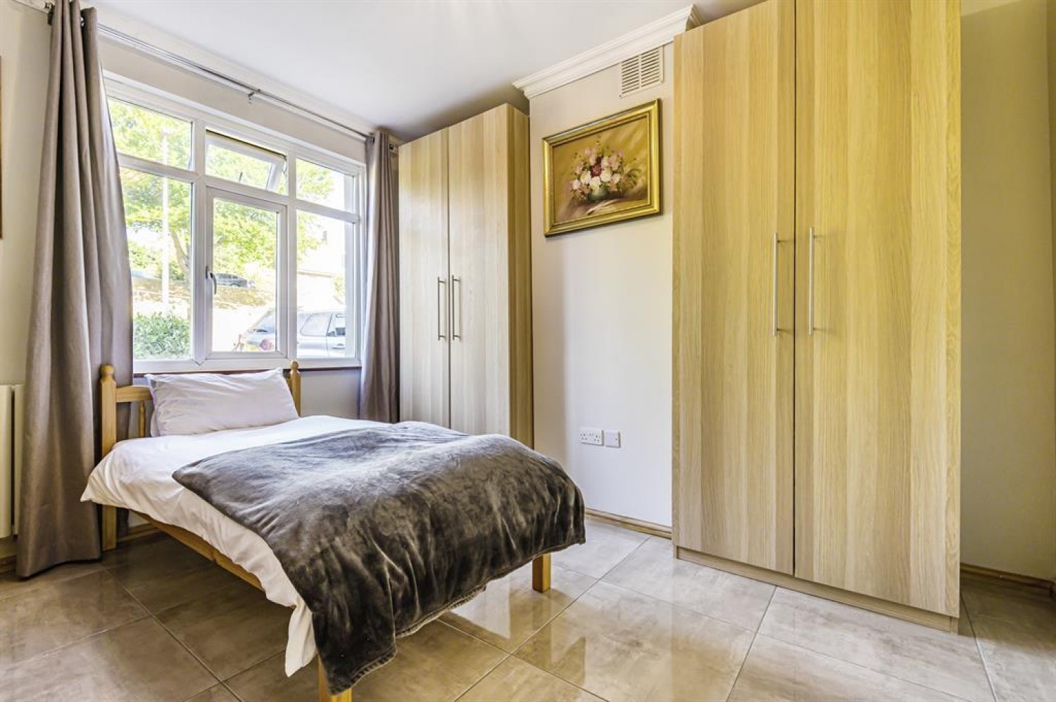 Cuxton Road, Rochester, ME2 2NJ