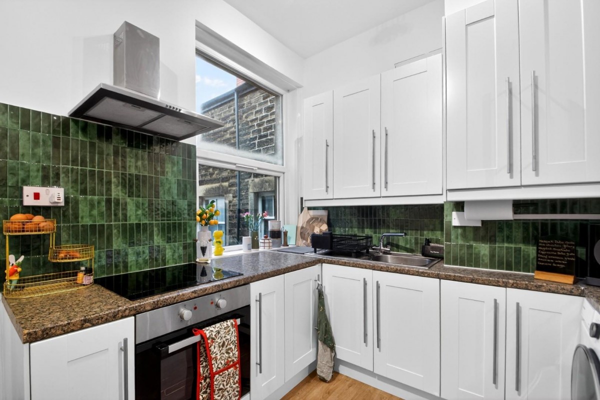 Flat 2 23 Dragon Parade, Harrogate