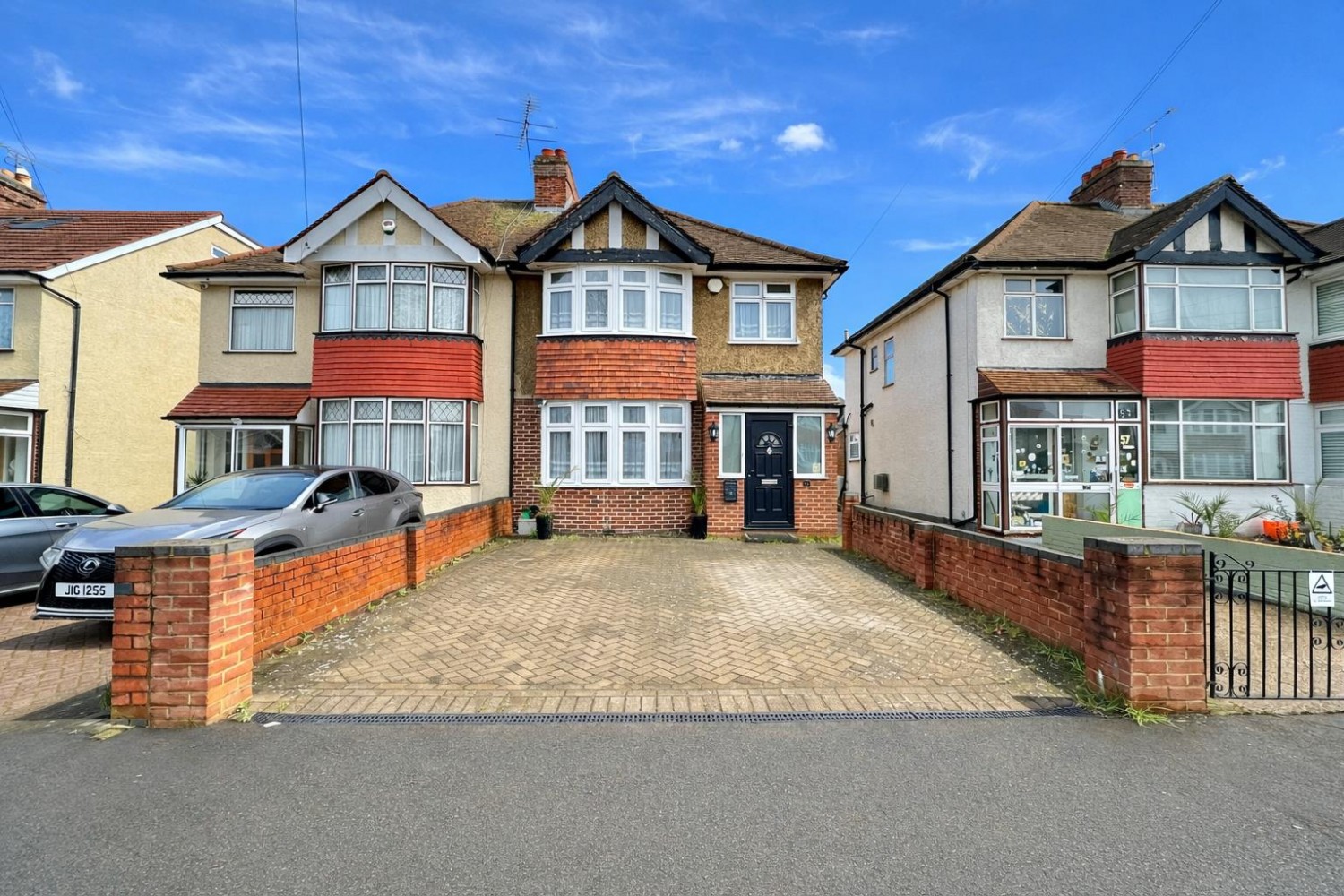 Fairdale Gardens, Hayes