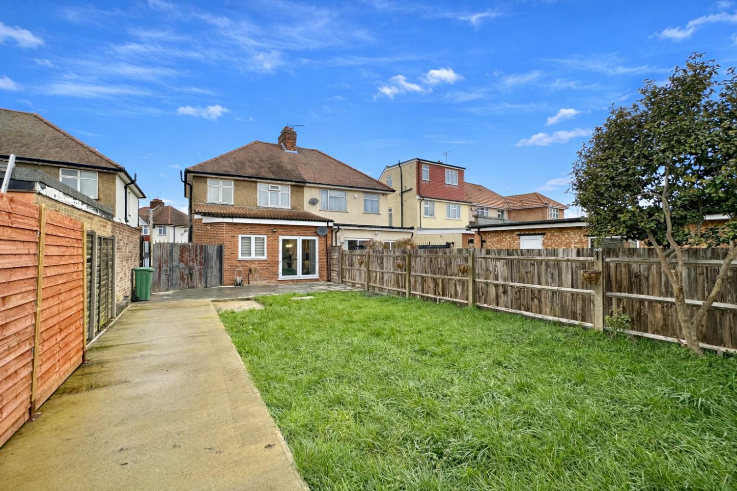 Fairdale Gardens, Hayes