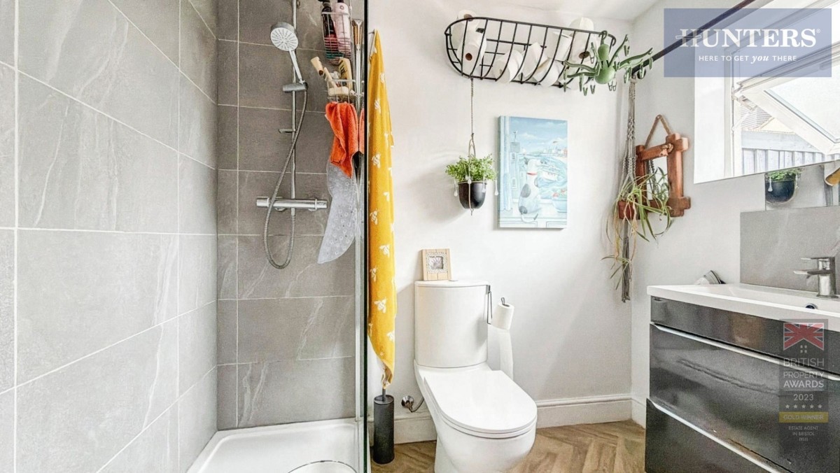 St Johns Lane, Bedminster, BS3 5AU