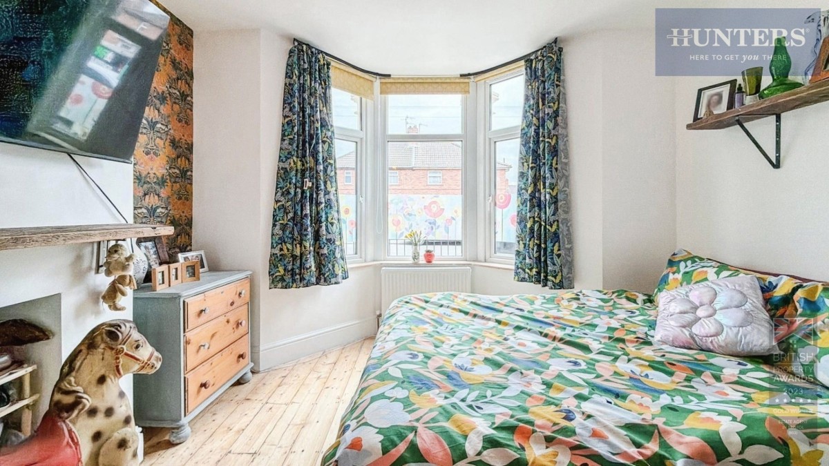 St Johns Lane, Bedminster, BS3 5AU