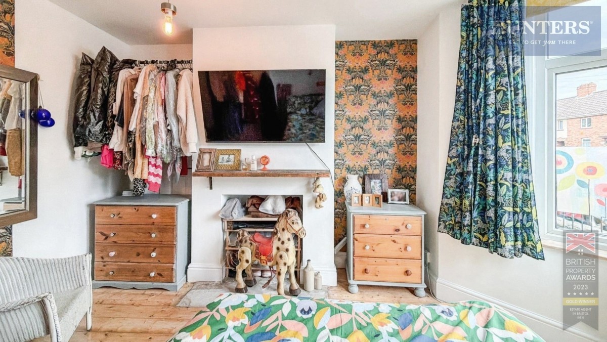 St Johns Lane, Bedminster, BS3 5AU