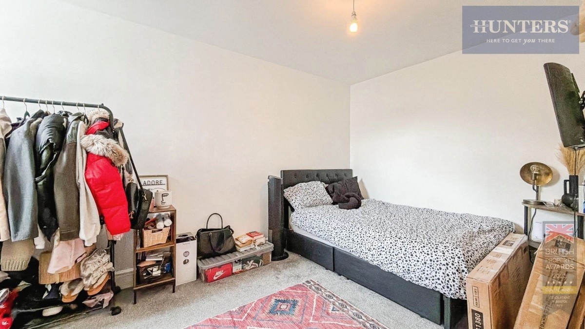 St Johns Lane, Bedminster, BS3 5AU