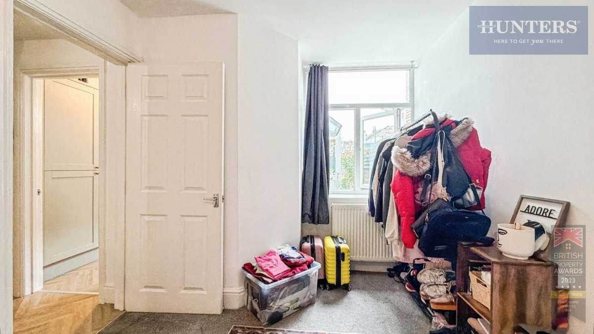 St Johns Lane, Bedminster, BS3 5AU