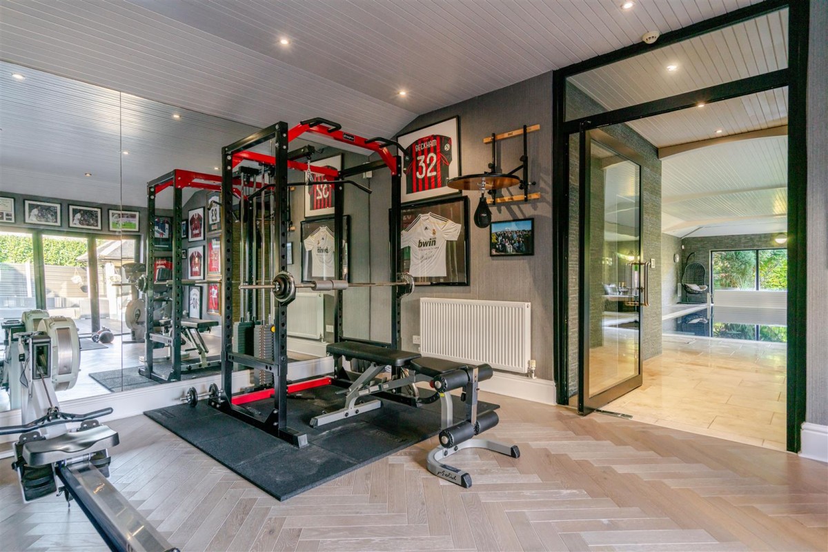 Leigh Road, Worsley, Manchester