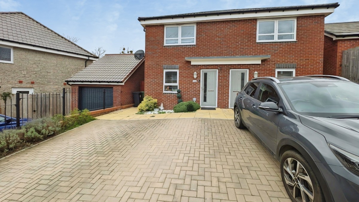 Poskett Way, Charfield, Wotton-Under-Edge