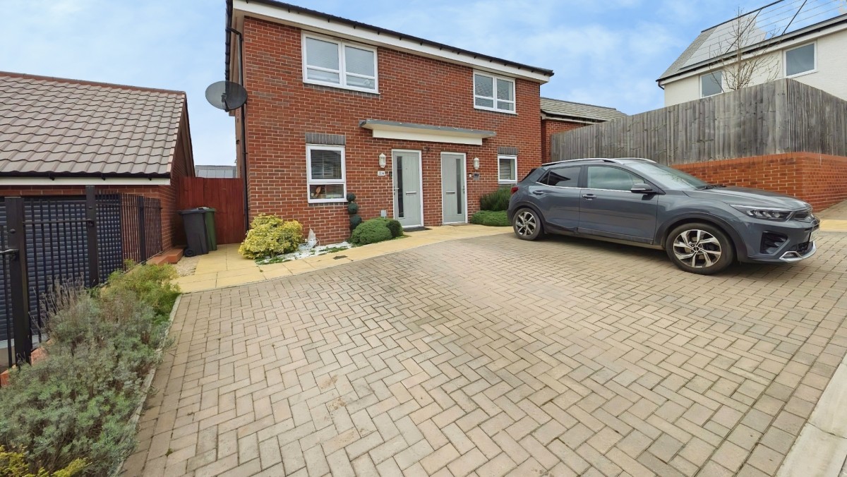 Poskett Way, Charfield, Wotton-Under-Edge
