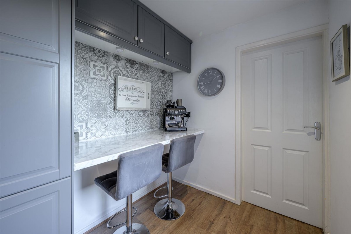 Woodstock Drive, Stourbridge, DY8 5HY