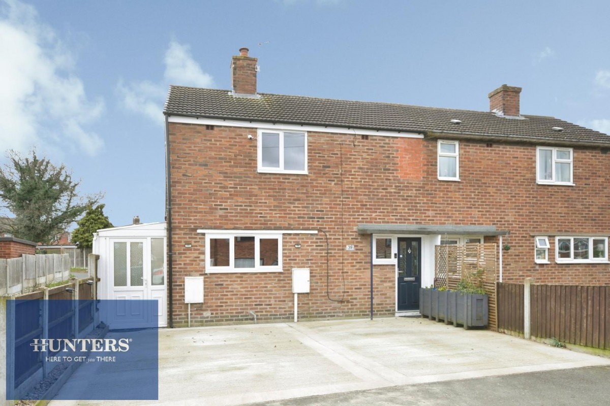 Summerfield Crescent, Brimington, Chesterfield, S43 1EZ