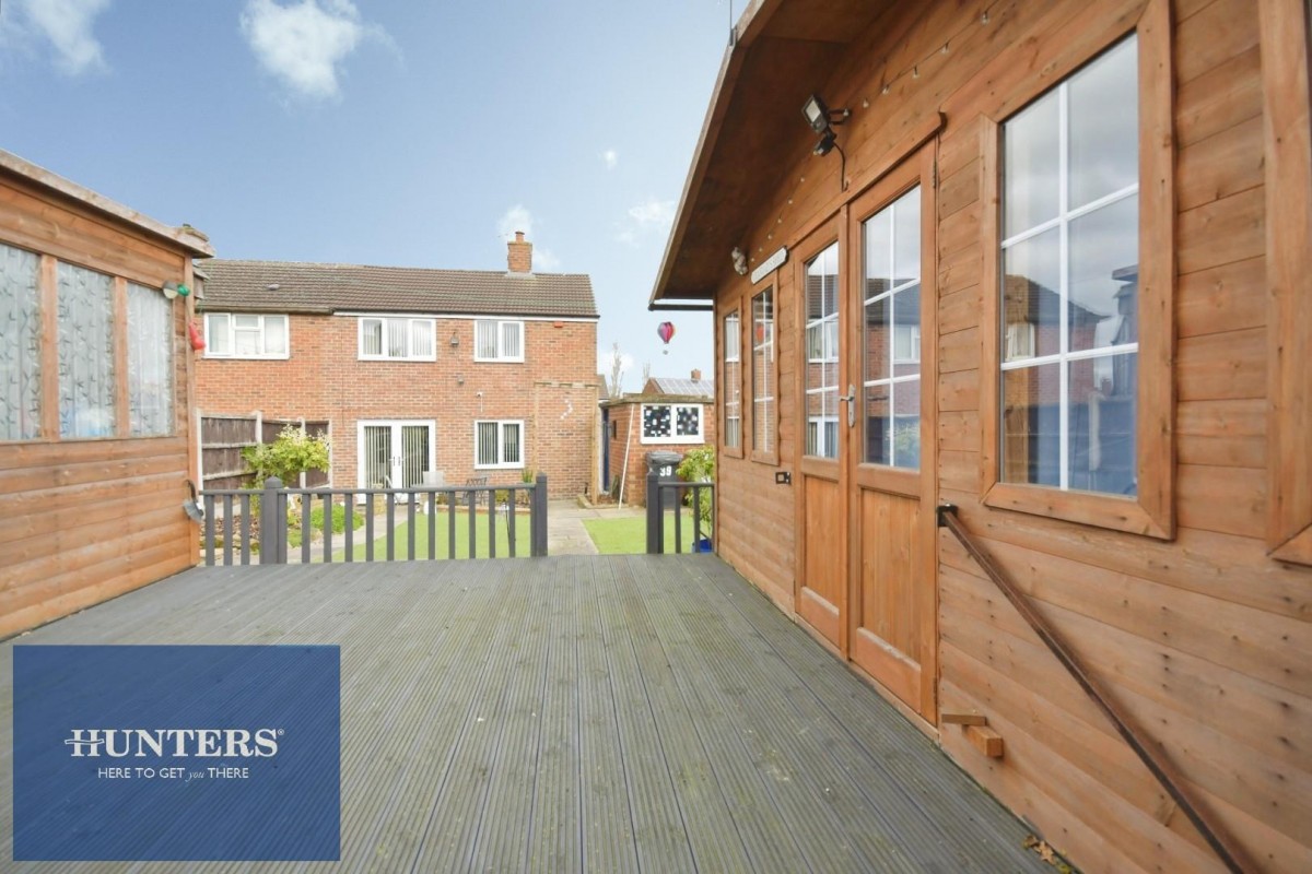 Summerfield Crescent, Brimington, Chesterfield, S43 1EZ