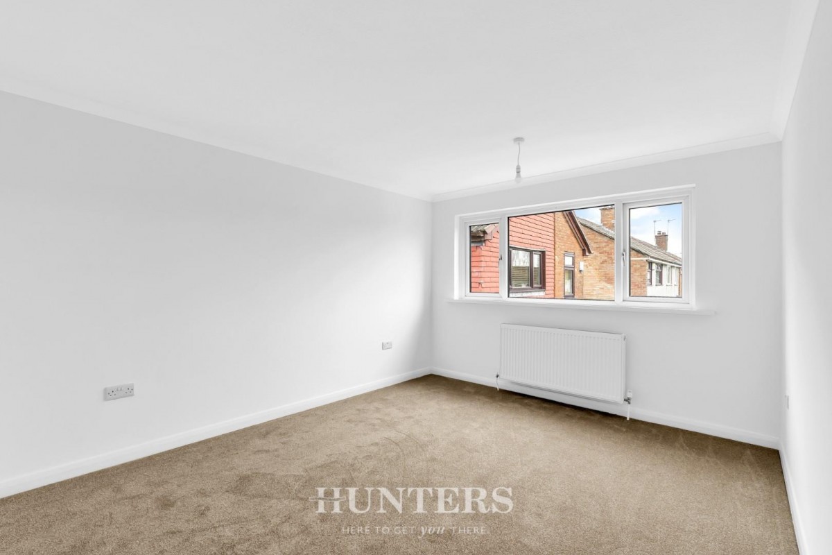 Arnold Drive, Middleton, M24