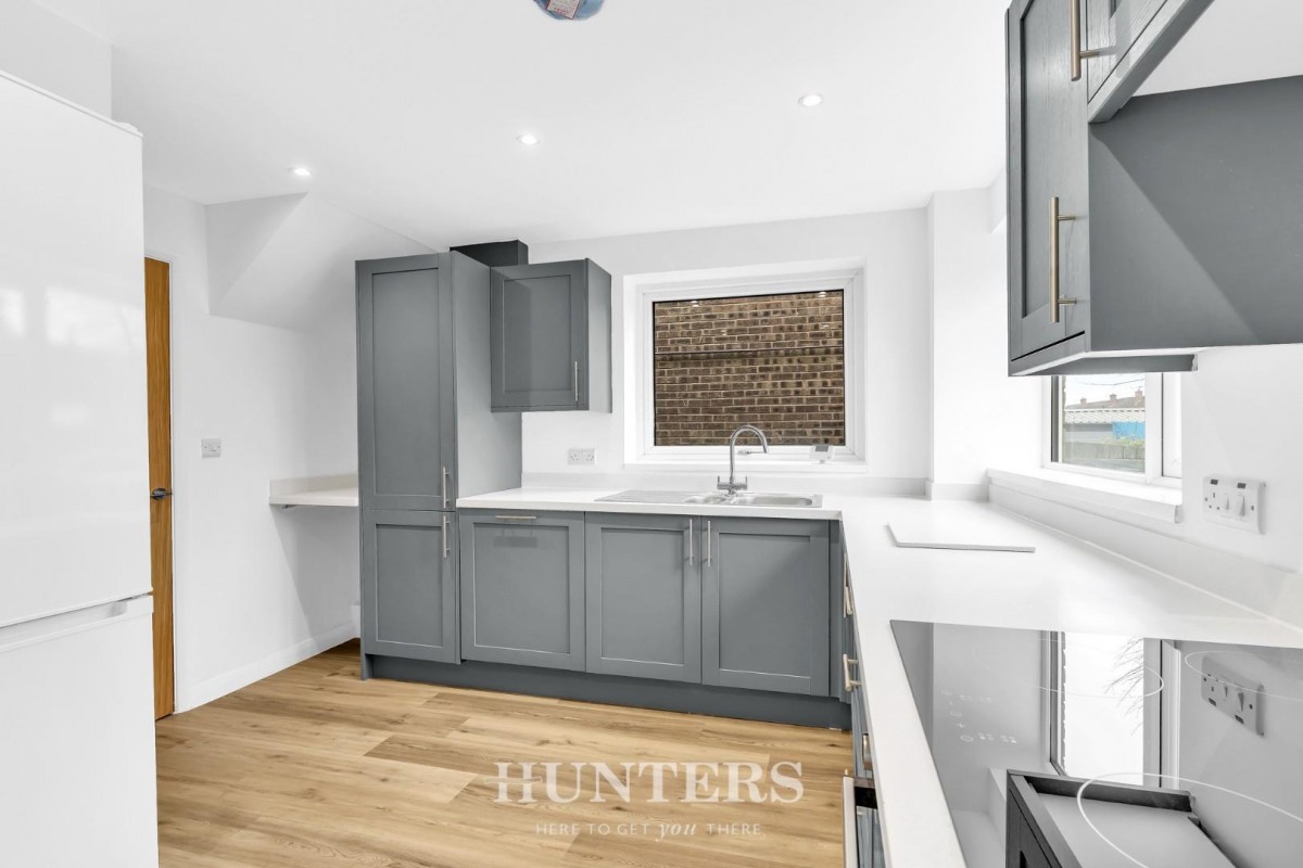 Arnold Drive, Middleton, M24