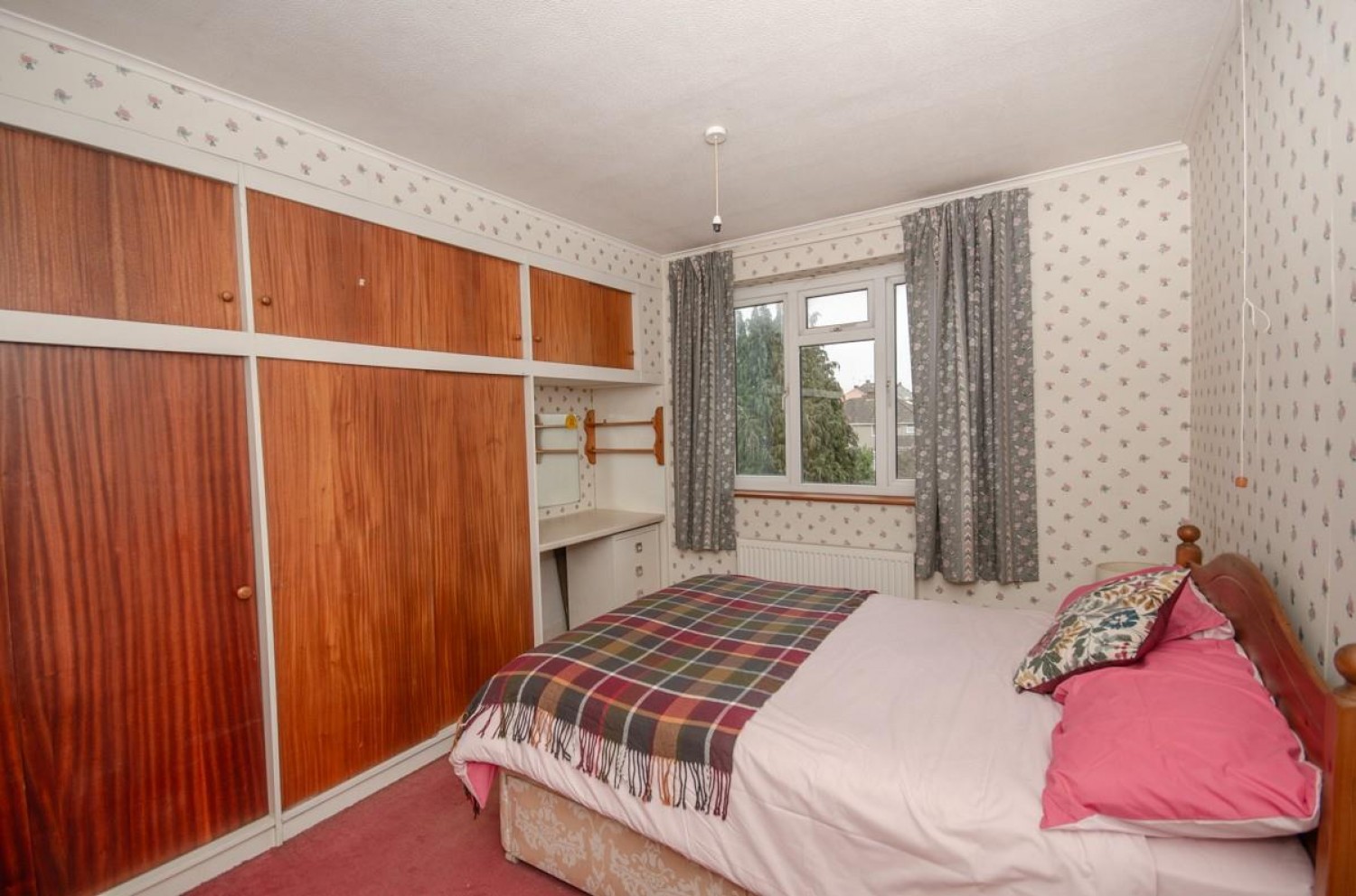 Bromley Heath Road, Downend, Bristol, BS16 6JT