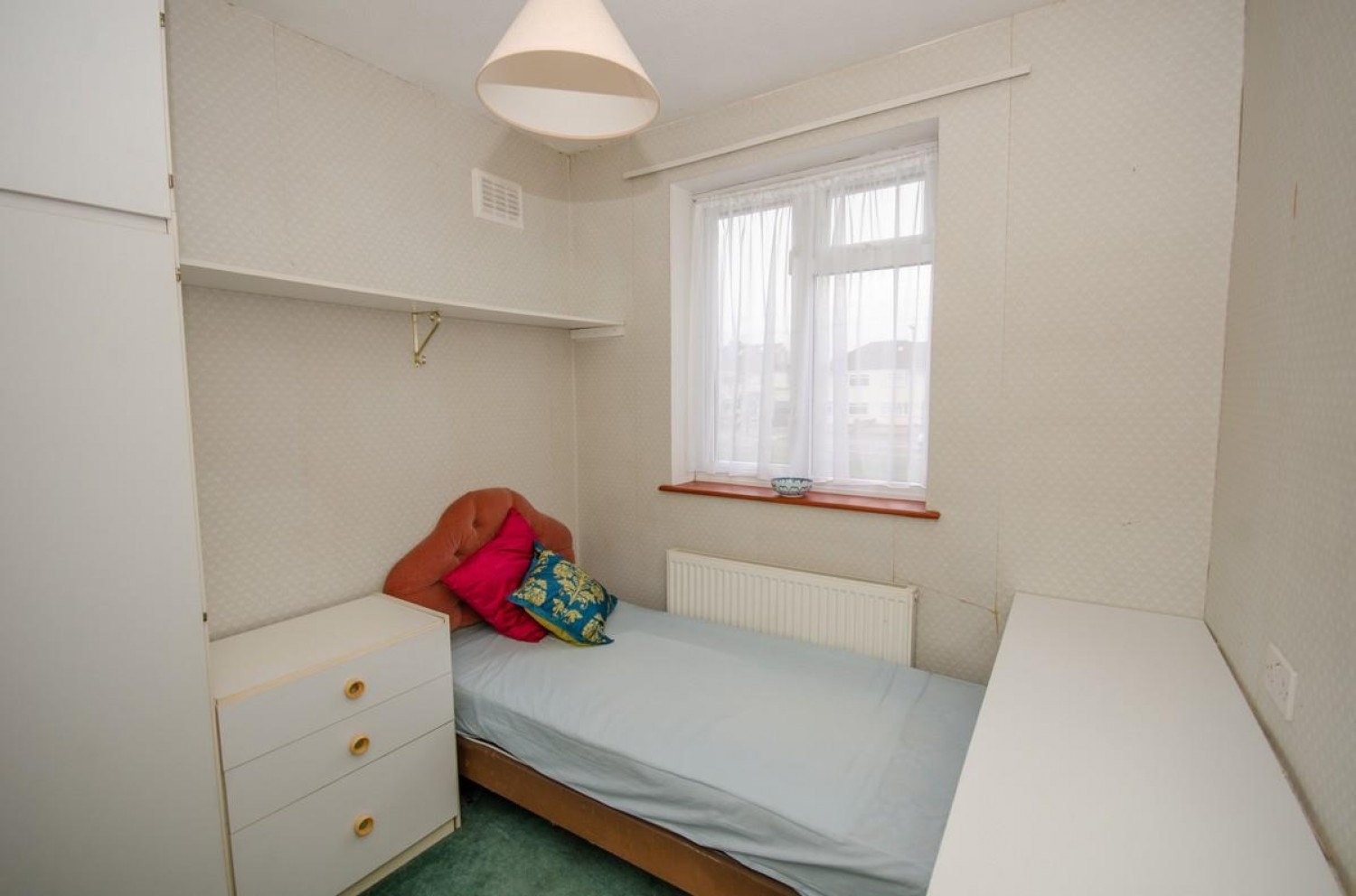 Bromley Heath Road, Downend, Bristol, BS16 6JT