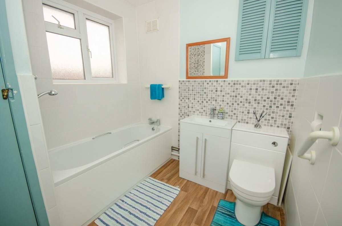 Bromley Heath Road, Downend, Bristol, BS16 6JT