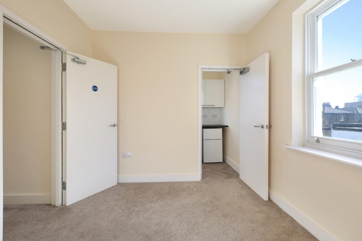 35 Dartmouth Road, London