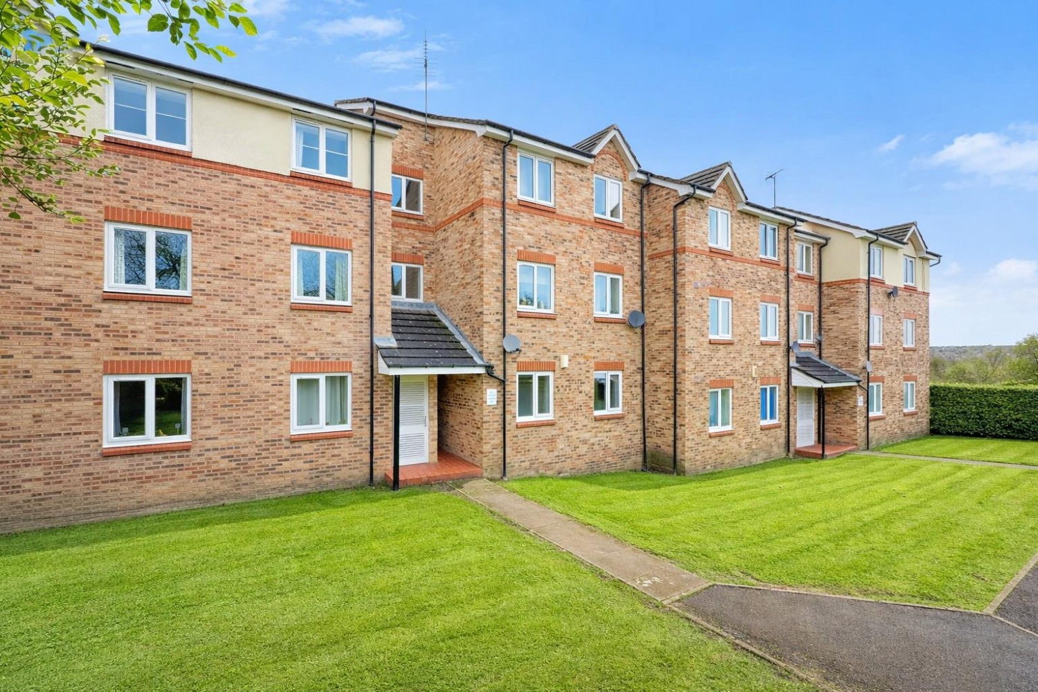 Swinnow Close, Leeds